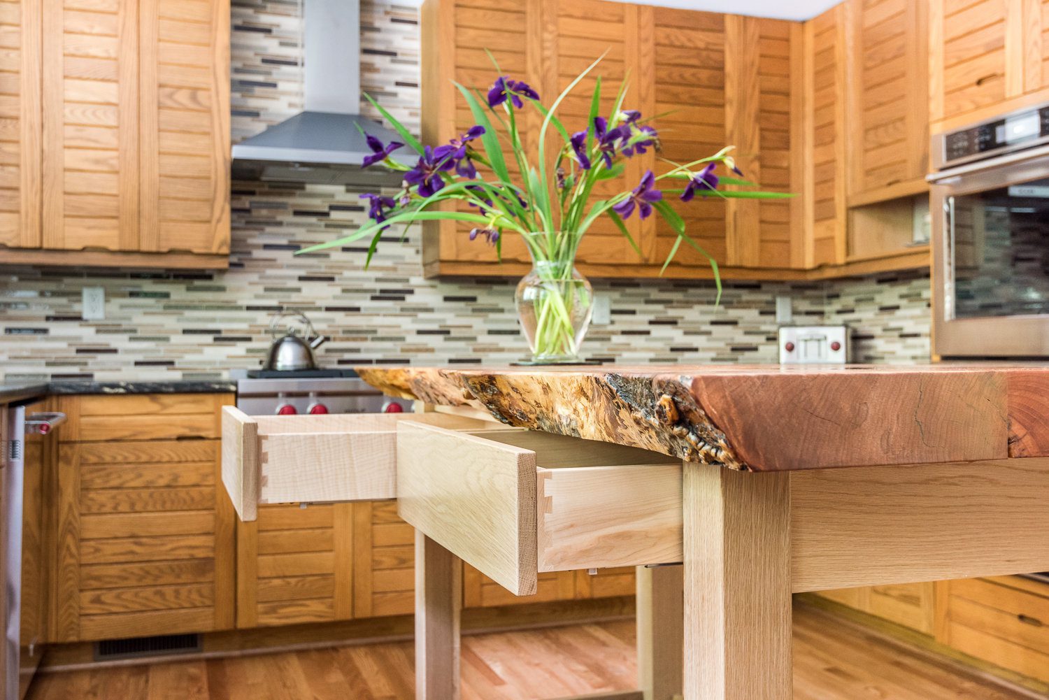 Kitchen by Leo Lantz Construction, Inc.
